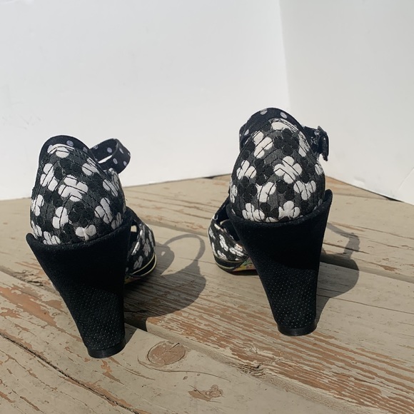 Polka dot pumps IRREGULAR CHOICE black white 36.5 - Picture 6 of 12